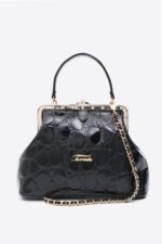 Geprägte Handtasche