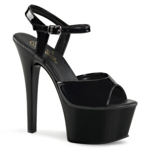 Riemchen Sandalette in schwarz Lack mit schwarzem Plateau und einer weichgepolsterten Kunstleder Innensohle.