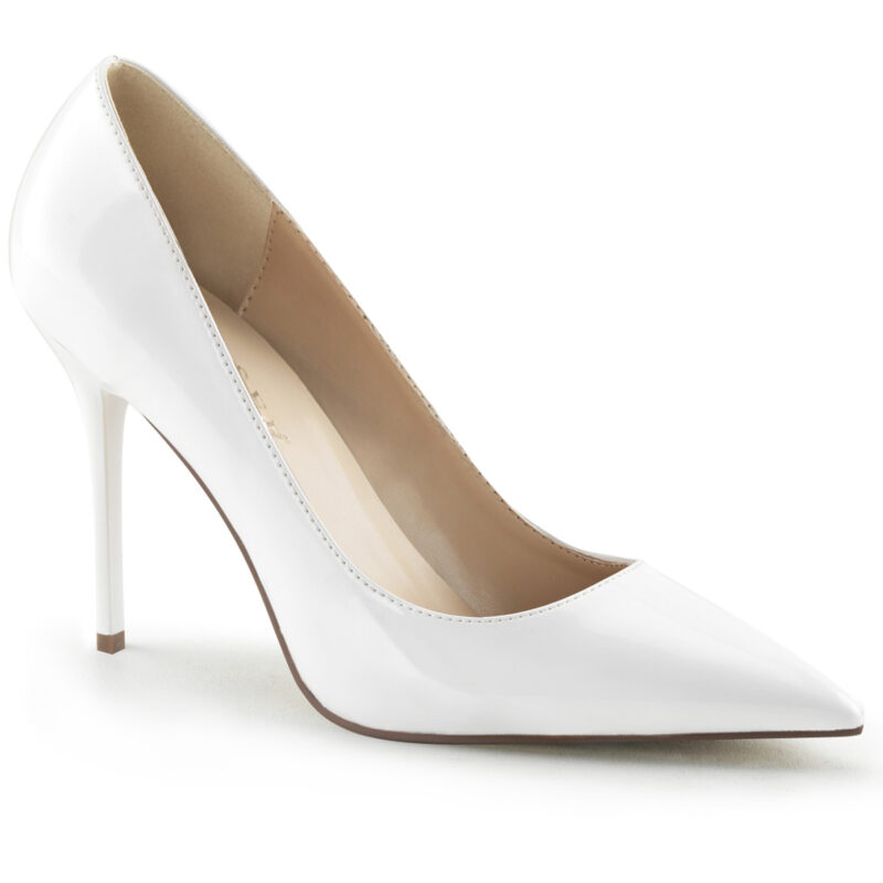 Klassische Lack Pumps in weiß mit 10 cm High Heel Stilettoabsatz.