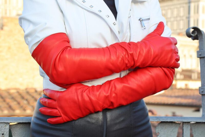 rote-extralange-lederhandschuhe