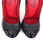 High Heels schwarz Leder mit schwarz lackiertem Stilettoabsatz und schwarzer runder Lackkappe vorne von MICELI - Made in Italy.