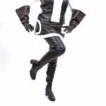 Sehr langer Stretch Overknee Stiefel im 60er Jahre Look von Miceli-Made in Italy. schwarz Kunstleder mit 5 cm Blockabsatz.