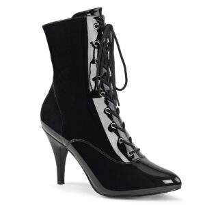 Elegante High-Heel Stiefeletten von Pleaser USA aus Lackleder-Imitat mit Schnürung und zusätzlichem Reißverschluss an der Innenseite und 10 cm Absatz.