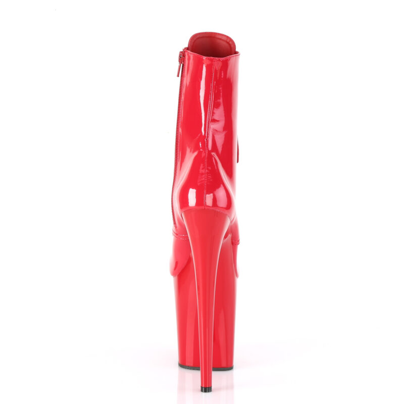 Stiefelette in rot Lack mit Schnürung, 20 cm hohem Absatz und 10 cm Plateau von Pleaser.